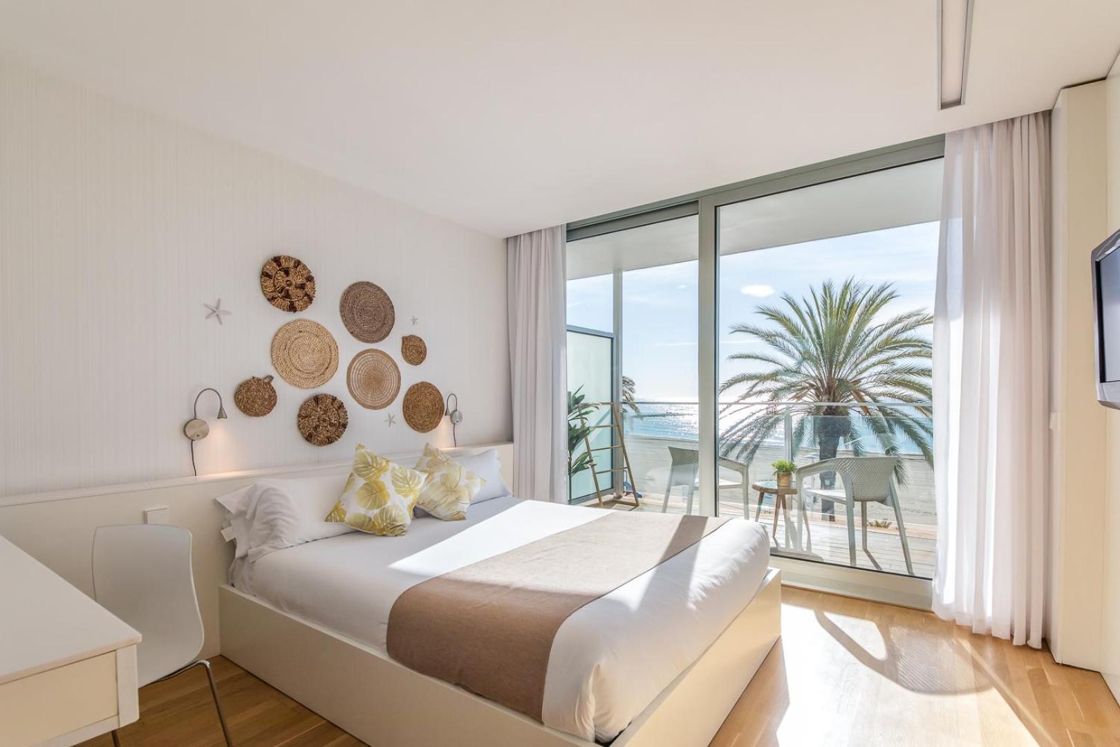Meraki Beach Hotel - Only Adults Плайя-Побла-де-Фарнальс Экстерьер фото